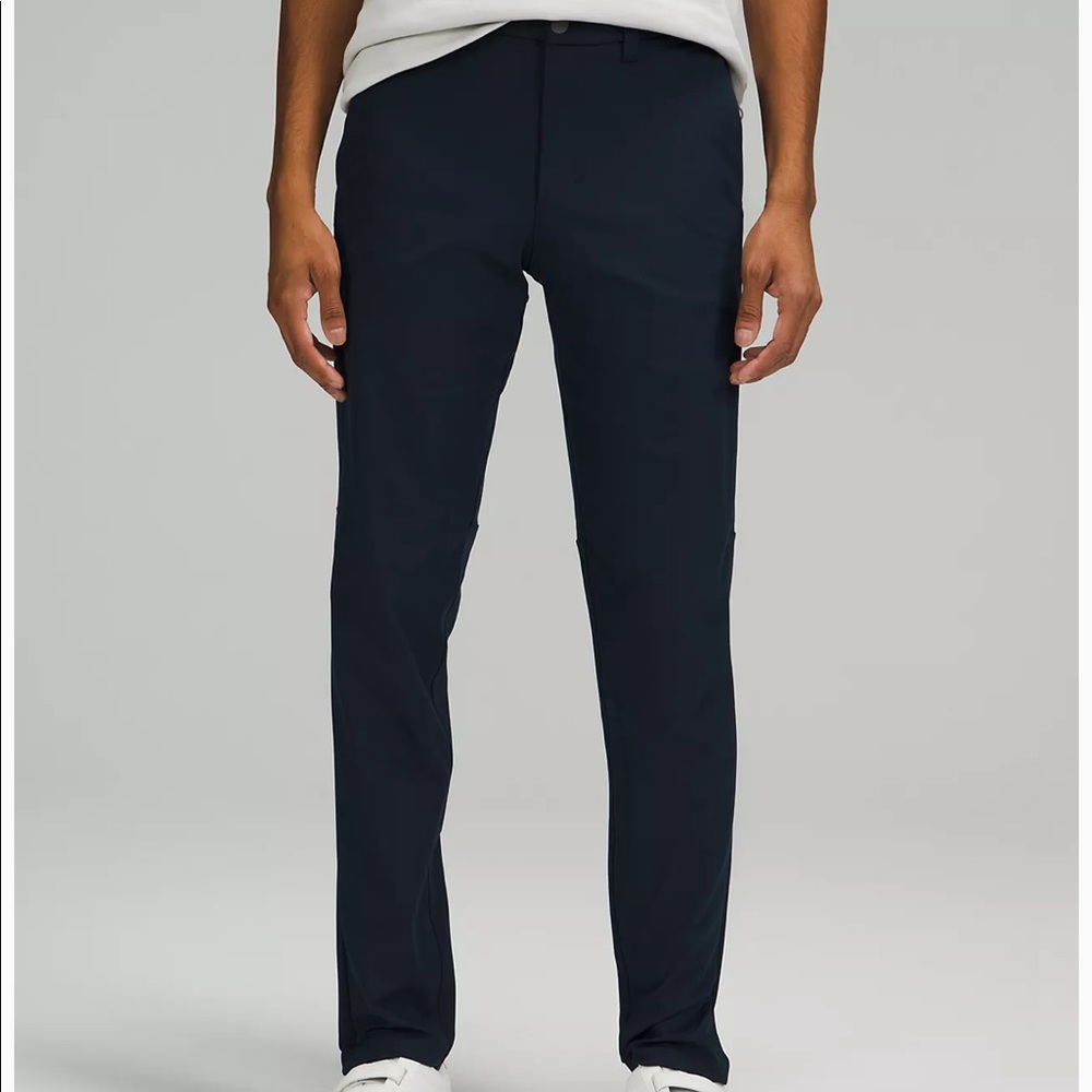 Commission Slim-Fit Pant in True Navy
